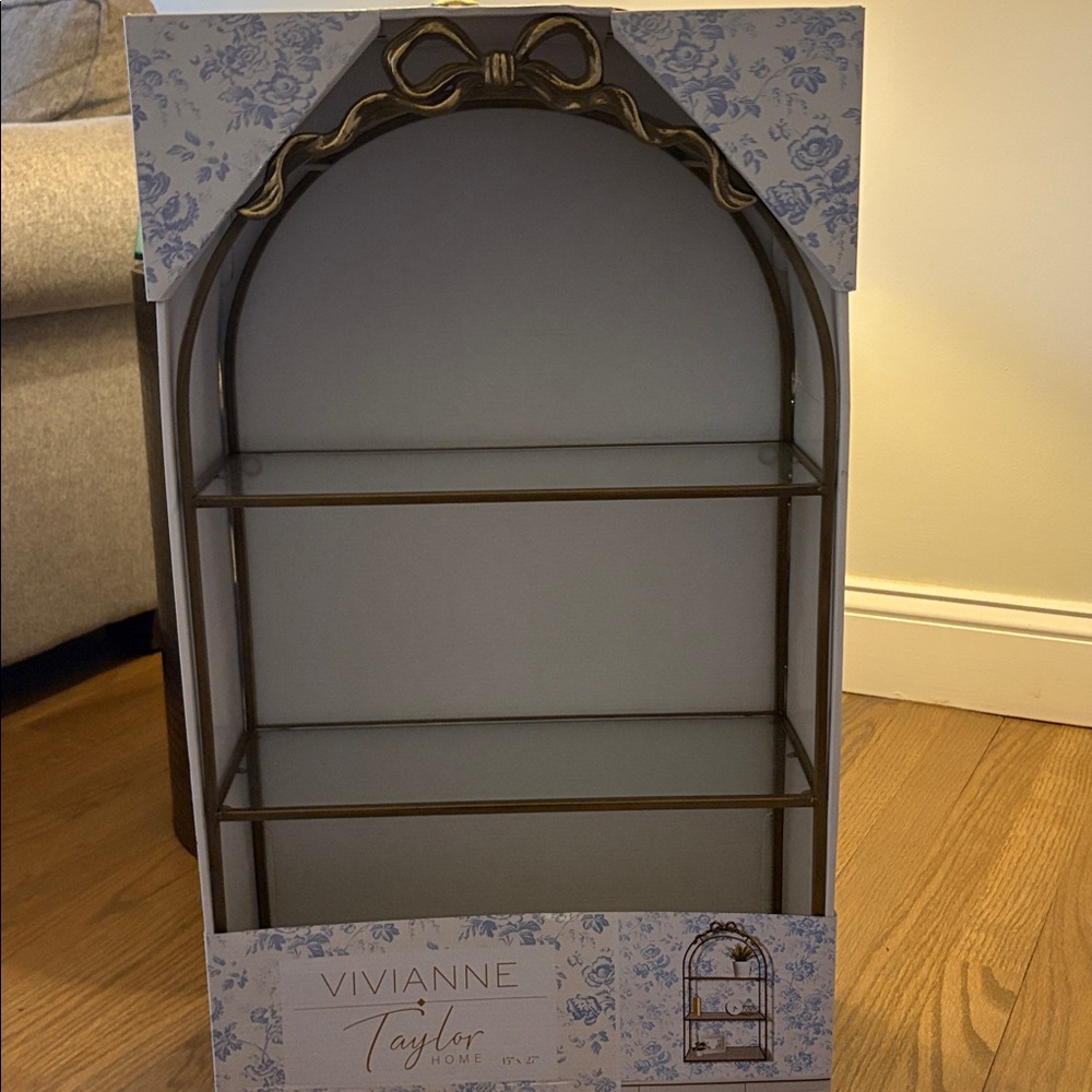 Vivianne Taylor- Gold Wall Shelf